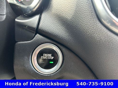 Used 2022 Chevrolet Equinox LT image 21