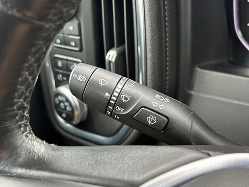 Used 2019 GMC Sierra 1500 SLT image 37