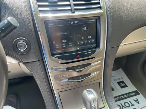 Used 2014 Lincoln MKX w/ Equipment Group 101A image 16