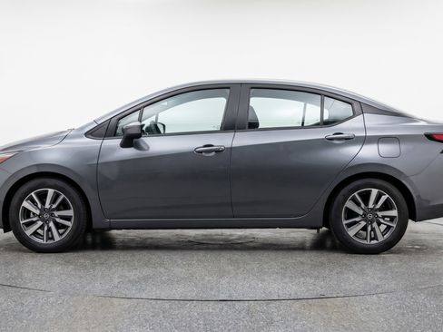 Used 2025 Nissan Versa SV FWD image 5
