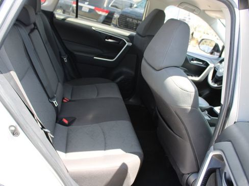 Used 2024 Toyota RAV4 XLE AWD/4WD image 11