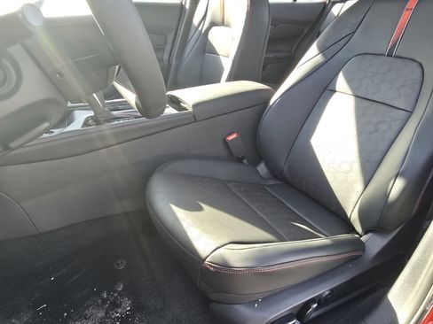 New 2026 Nissan Sentra SR w/ SR Premium Package FWD image 14
