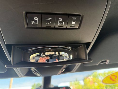 Used 2019 Dodge Grand Caravan GT FWD image 21