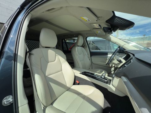 Certified 2023 Volvo XC90 B5 Core w/ Climate Package image 20