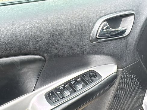 Used 2018 Dodge Journey SE w/ Popular Equipment Group image 12