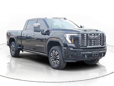 Used 2025 GMC Sierra 2500 Denali Ultimate w/ Snow Plow Prep/Camper Package AWD/4WD image 2