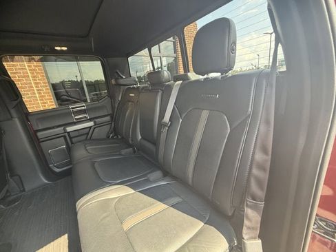 Used 2017 Ford F150 Platinum w/ Equipment Group 701A Luxury AWD/4WD image 14