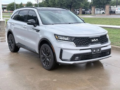 Used 2023 Kia Sorento SX AWD/4WD image 1