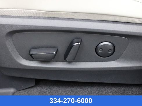 New 2026 Nissan Pathfinder SL w/ SL Premium Package image 17