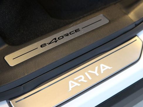 Used 2024 Nissan Ariya AWD image 33