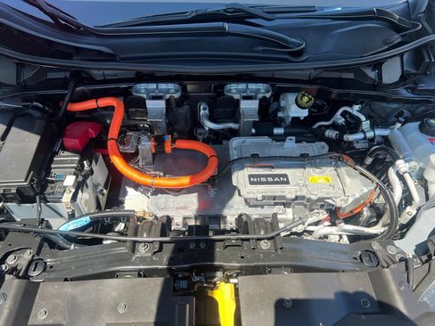 Used 2024 Nissan Ariya AWD image 30