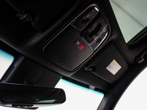 Used 2023 Kia Stinger GT-Line w/ Sun & Sound Package image 32