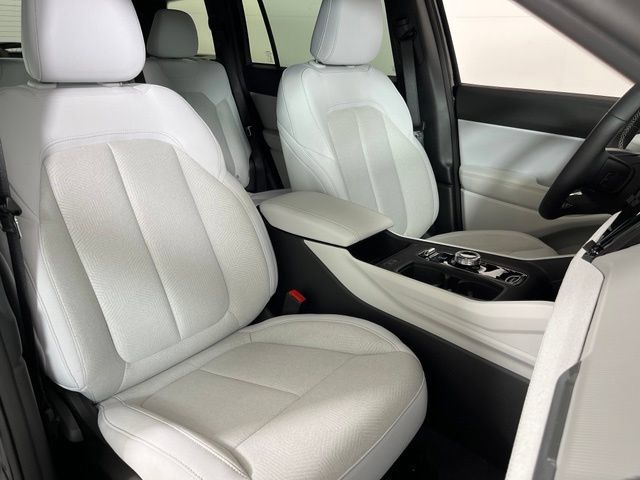 Used 2026 Jeep Cherokee Laredo AWD/4WD image 42