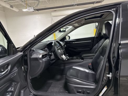 Used 2022 Nissan Altima 2.5 Platinum AWD/4WD image 21