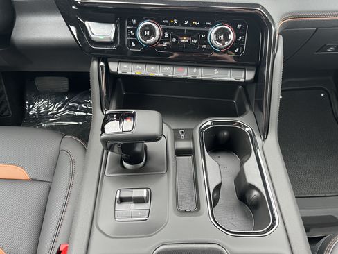 New 2026 GMC Sierra 1500 AT4 w/ AT4 Premium Package AWD/4WD image 48