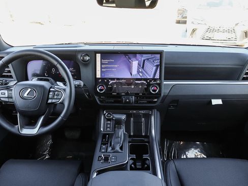 New 2026 Lexus GX 550 AWD/4WD image 13