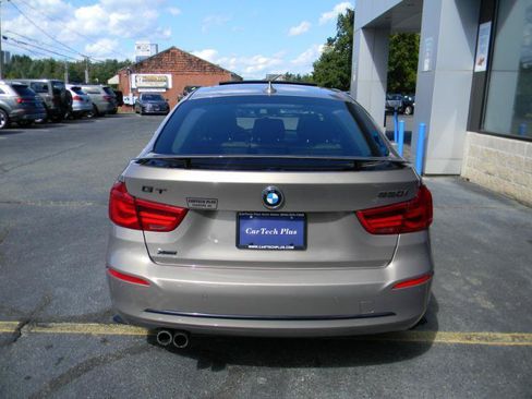 Used 2018 BMW 330i Gran Turismo xDrive AWD/4WD image 7