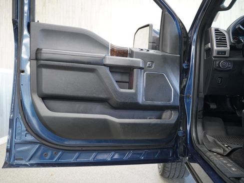 Used 2016 Ford F150 Platinum w/ Equipment Group 701A Luxury image 29