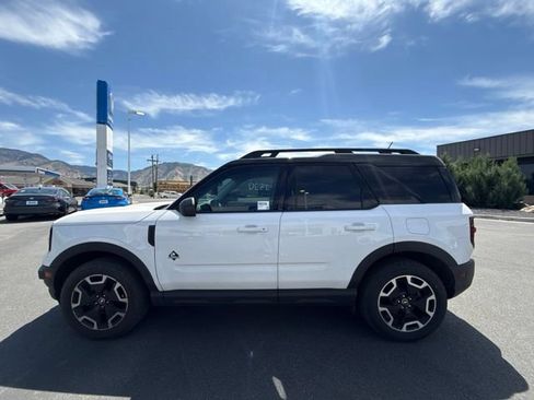 Used 2022 Ford Bronco Sport Outer Banks w/ Tech Package AWD/4WD image 8