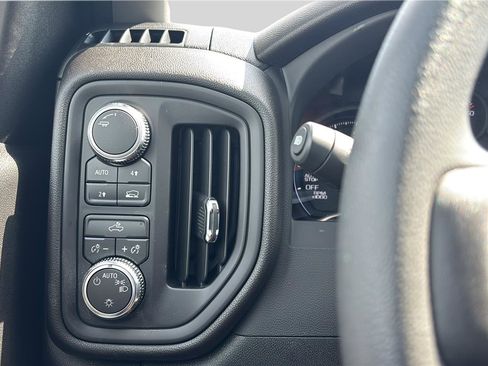 New 2026 GMC Sierra 1500 Pro image 13