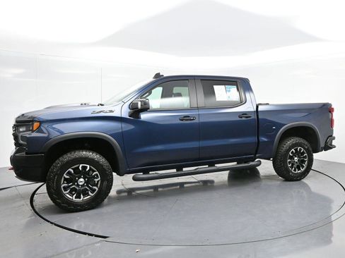 Used 2023 Chevrolet Silverado 1500 ZR2 w/ Technology Package image 3