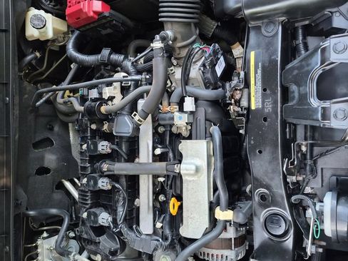 Used 2021 Nissan Kicks SR FWD image 25