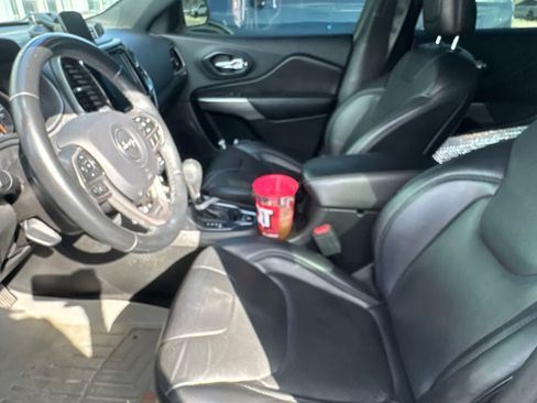 Used 2019 Jeep Cherokee High Altitude AWD/4WD image 7