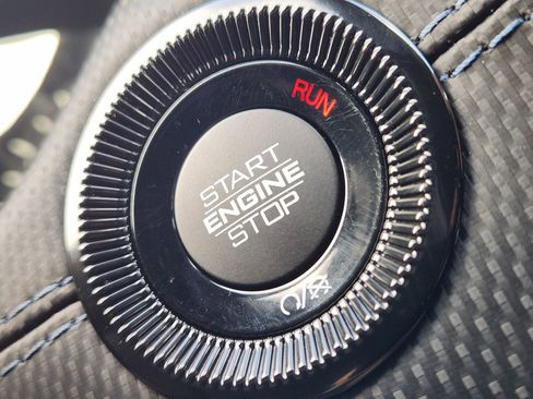 New 2026 Jeep Compass Latitude image 17