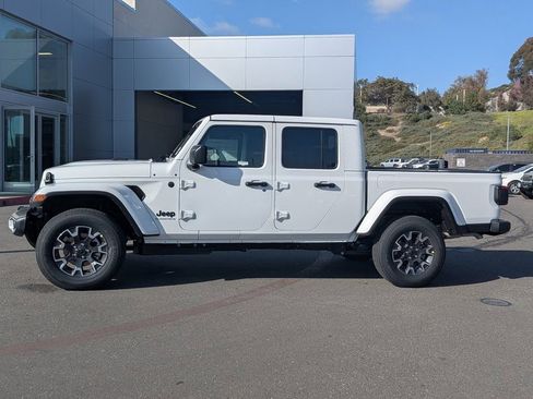 New 2026 Jeep Gladiator Mojave AWD/4WD image 2