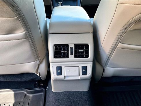 Used 2019 Subaru Outback 2.5i Limited image 16