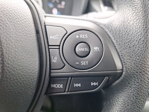 Used 2020 Toyota Corolla LE image 21