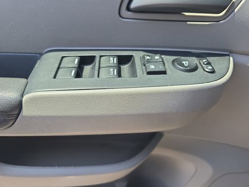 Used 2011 Honda Odyssey EX image 27