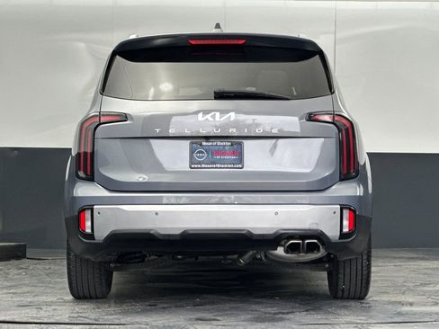 Used 2024 Kia Telluride EX image 4