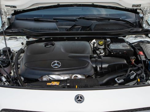 Used 2020 Mercedes-Benz GLA 250 w/ Convenience Package image 35