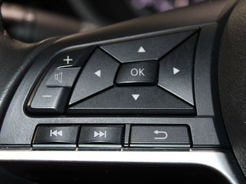 Used 2024 Nissan Sentra SR FWD image 19