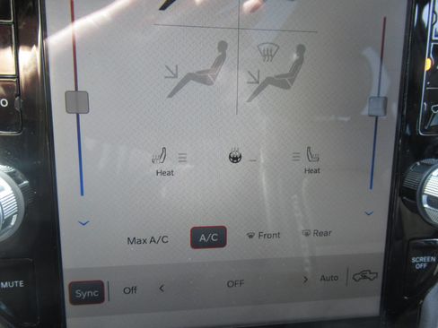 Used 2022 RAM 1500 Rebel w/ Rebel Level B Equipment Group AWD/4WD image 40