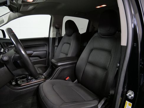 Used 2018 GMC Canyon SLE w/ Nightfall Edition AWD/4WD image 12