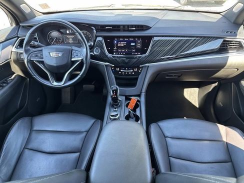 Used 2024 Cadillac XT6 Premium Luxury image 23