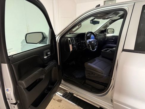 Used 2015 Chevrolet Silverado 2500 LT w/ LT Convenience Package AWD/4WD image 9