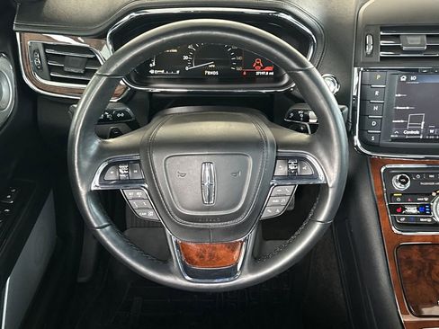 Used 2020 Lincoln Continental Reserve w/ Luxury Package image 15