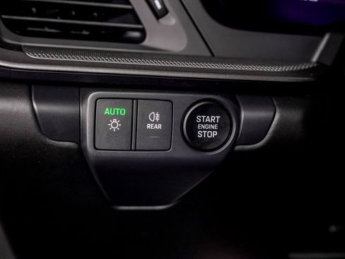 Used 2025 Porsche 911 Carrera image 52