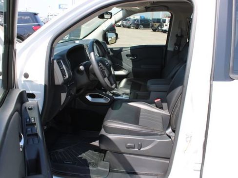 Used 2024 Nissan Frontier SL AWD/4WD image 14