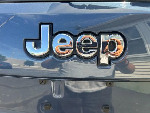 Used 2019 Jeep Grand Cherokee Limited image 68