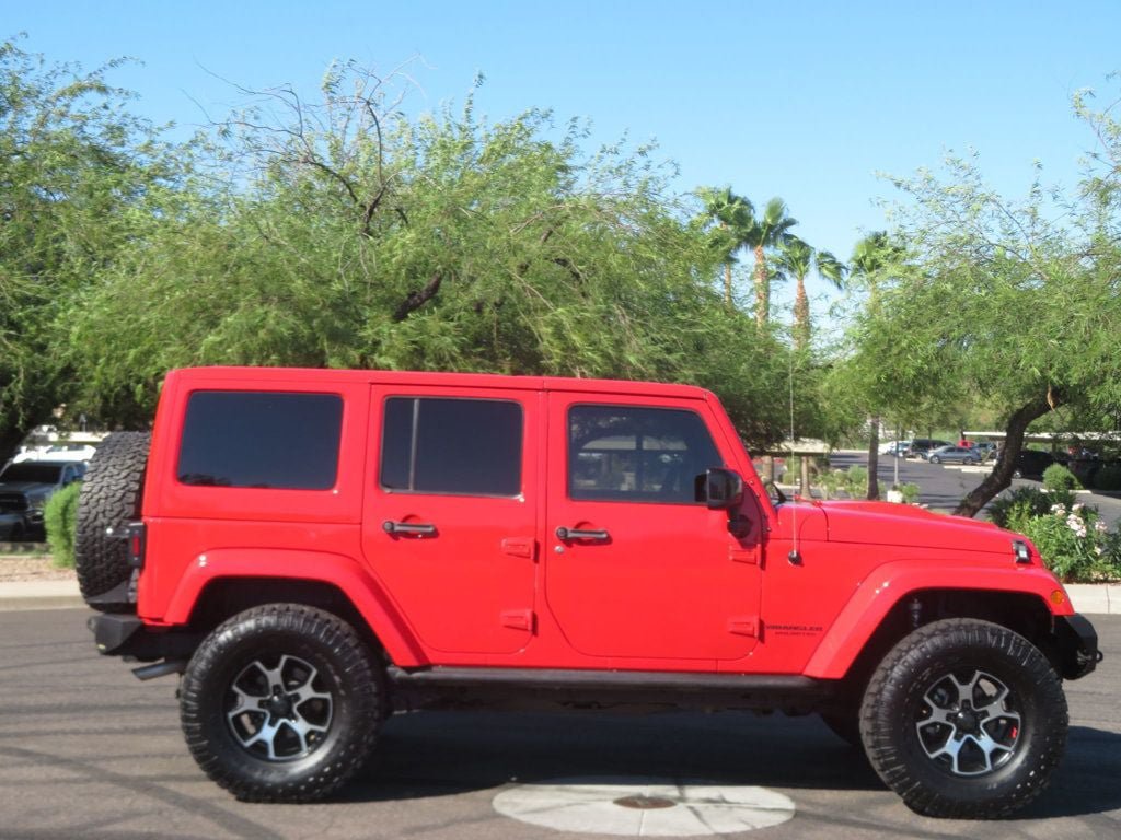 Used 2015 Jeep Wrangler Unlimited Sahara AWD/4WD image 3