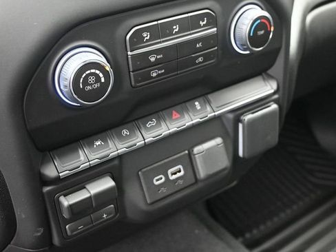New 2026 Chevrolet Silverado 1500 Custom AWD/4WD image 32