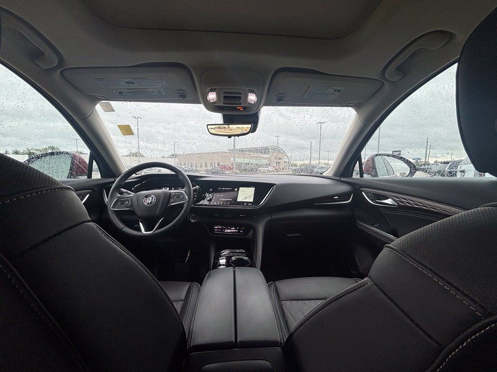 Used 2023 Buick Envision Avenir AWD/4WD image 25