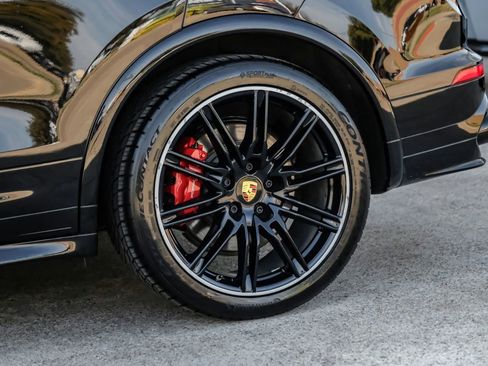Used 2018 Porsche Cayenne GTS w/ Premium Package Plus AWD/4WD image 64