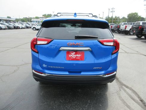Used 2024 GMC Terrain AT4 w/ Infotainment Package II AWD/4WD image 7