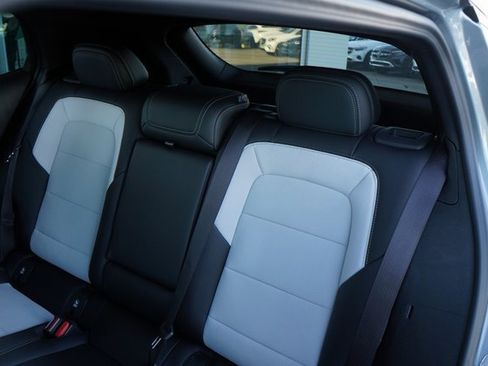 New 2025 Chevrolet Equinox EV LT image 23