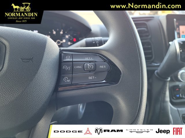 Used 2025 RAM ProMaster 1500 w/ Safety Group FWD image 14